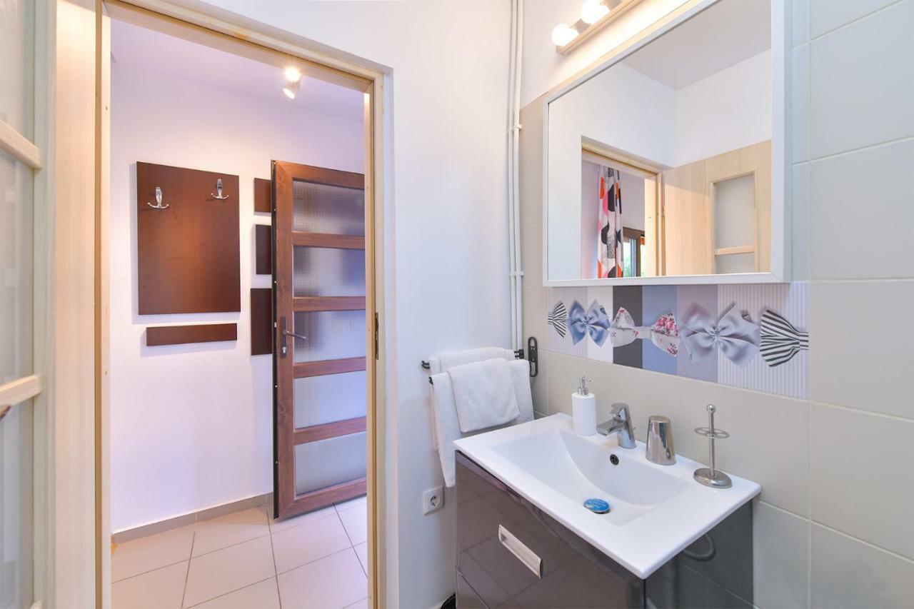 Happy Place - Casuta Galbena Domnesti  Exterior foto
